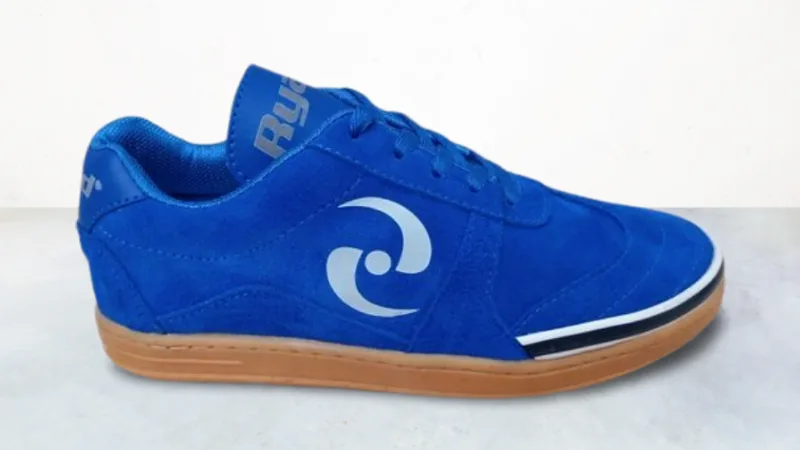 Tenis Futsal en Cuero Ryad